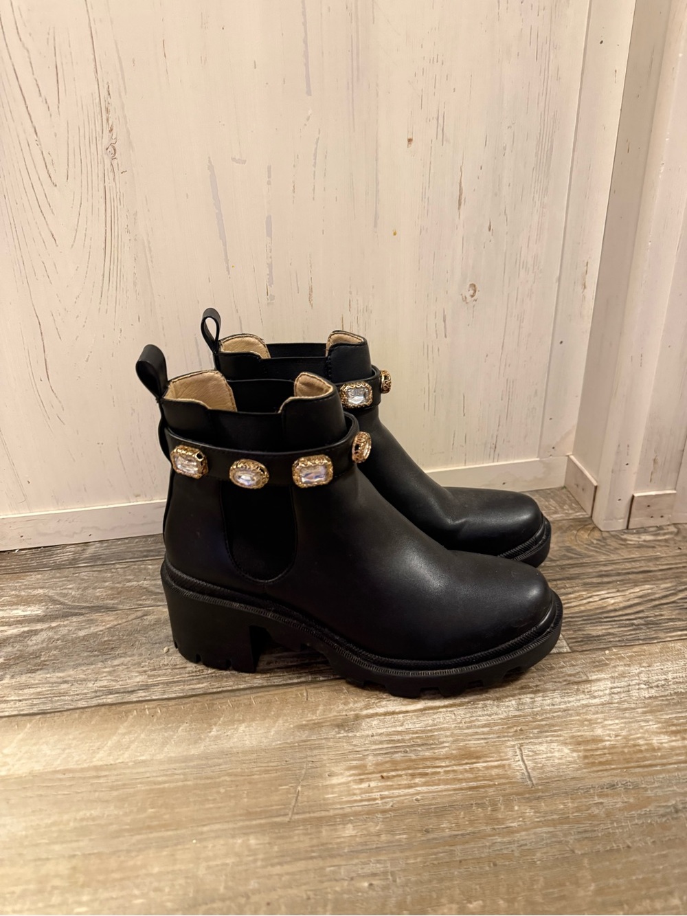 Steve Madden Black Embellished Ankle Boots - Size 7